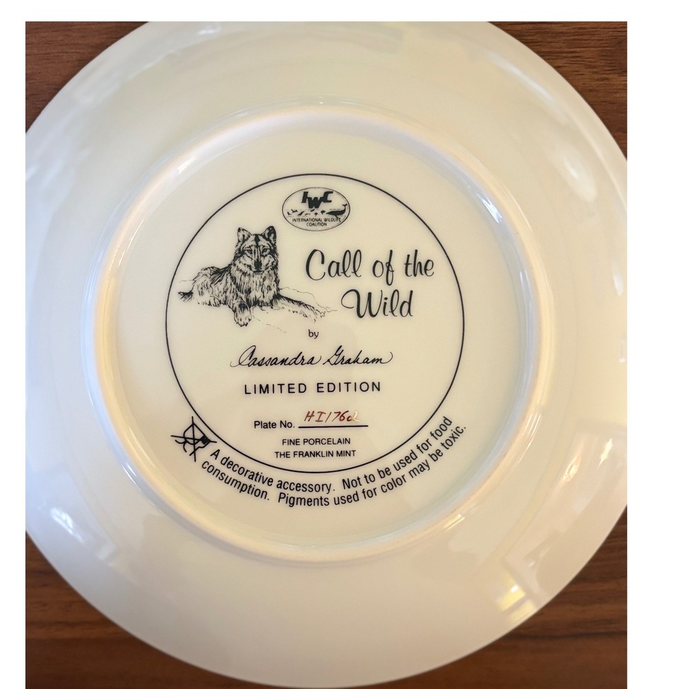 Franklin Mint Call of the Wild Wolf Plate Cassandra Graham Limited Edition 8.5in - Picture 2 of 2
